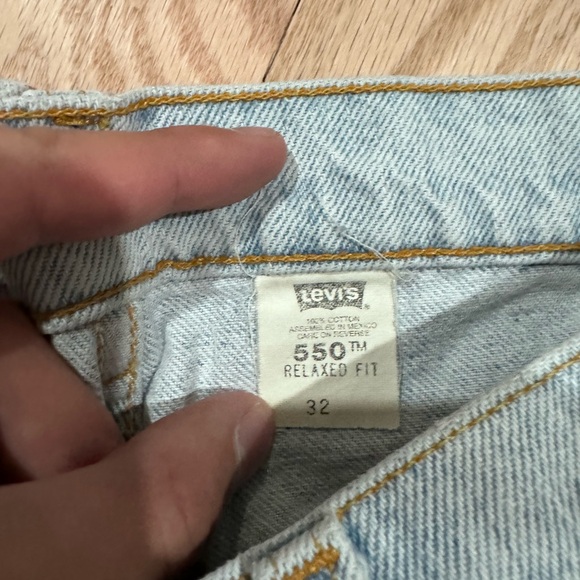 Men’s yellow tag vintage Levi jorts - Picture 3 of 3